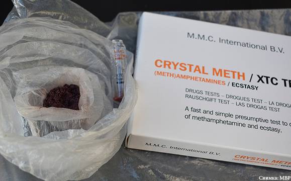 Разбиха нарколаборатория в Сливенско, задържани са мъж и жена