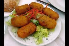 Картофени крокети с извара