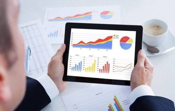 Изкуствен интелект в новата версия на Tableau позволява да си говорим директно с аналитичния софтуер