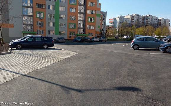 Още два междублокови паркинга в „Меден рудник“ бяха реконструирани