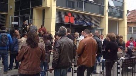 Офисите на Агенцията по вписванията ще работят извънредно днес и утре