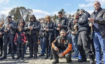 Фандъкова с рокерско яке откри мотосезона (СНИМКИ)