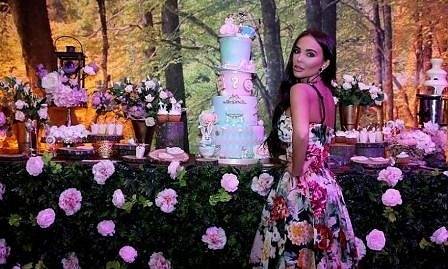 Ни Ло вдигна пищен купон за рождения ден на Никол (СНИМКИ)