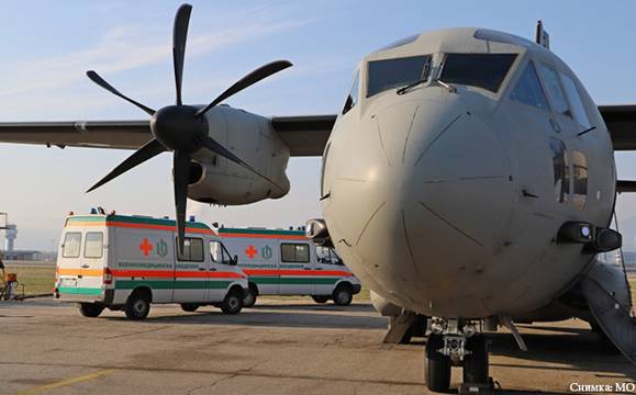 Курсантка от Националния военен университет се простреля с „Калашников“