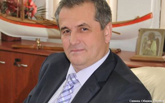 Созополският кмет щял да се кандидатира отново, въпреки обвиненията в присвояване