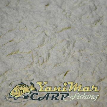 Суроватъчен протеин концентрат (80%), добавки за микс за протеинови топчета за шаран