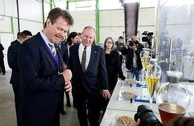 „Есетере България“ разширява производството на етерични масла