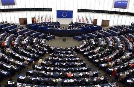 Как евродепутатите си докарват допълнителни доходи?