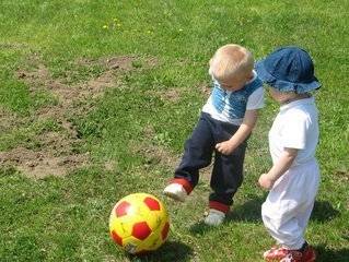 Как да изберете подходящи и удобни детски спортни обувки?