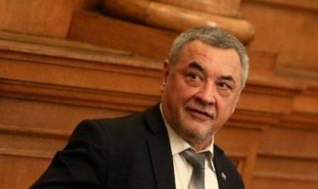 Проверяват Валери Симеонов за имоти на занижени цени