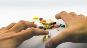 Зарибяват децата с дрога Ягодови куршуми