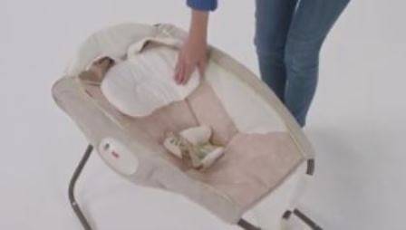 Американски производител изтегли от пазара популярна бебешка люлка