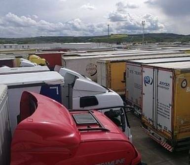 Български тирове са задържани на турската граница