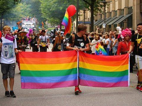 В Швеция все повече тийнейджъри искат да променят пола си