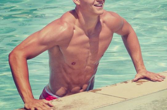 Тен преди процедура за лазерна епилация – абсолютно забранено!