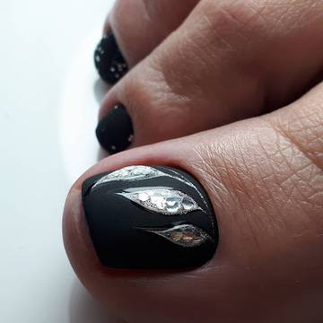 Нови модерни тенденции в педикюра ПРОЛЕТ-ЛЯТО 2019