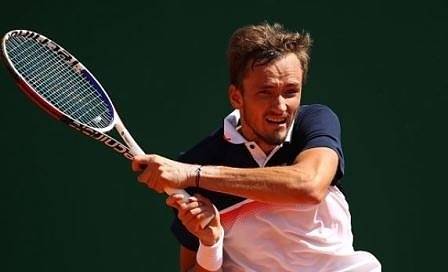 Шампионът на „София Оупън“ Медведев елиминира Джокович от Монте Карло