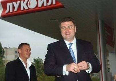 Валентин Златев вече не е управител на „Лукойл България“