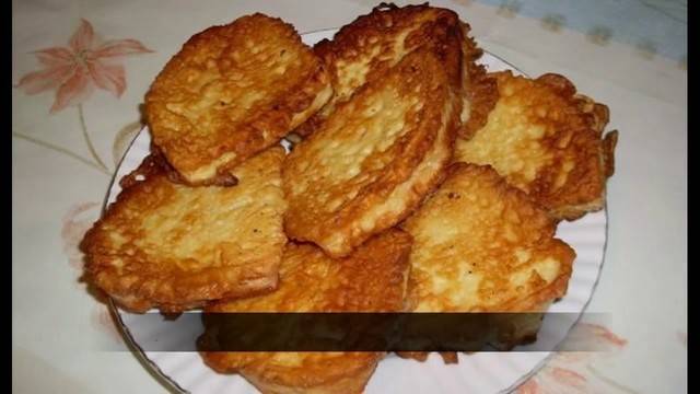 Пържени филийки с кисело мляко за закуска
