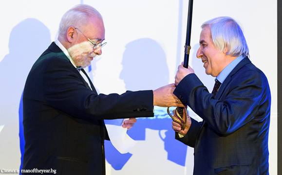 чителят и физик Теодосий Теодосиев ще изнесе лекция в Бургас