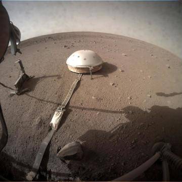 Откритие: френският сеизмометър, доставен на Марс от американската мисия ИнСайт, установи наличието на трусове!