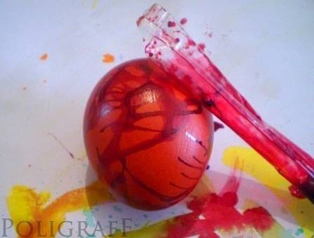 Пет техники за боядисване на пъстри и забавни яйца