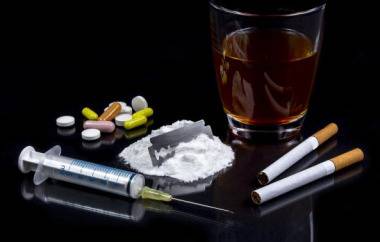 Рекорд за ученици изключени на Острова за дрога