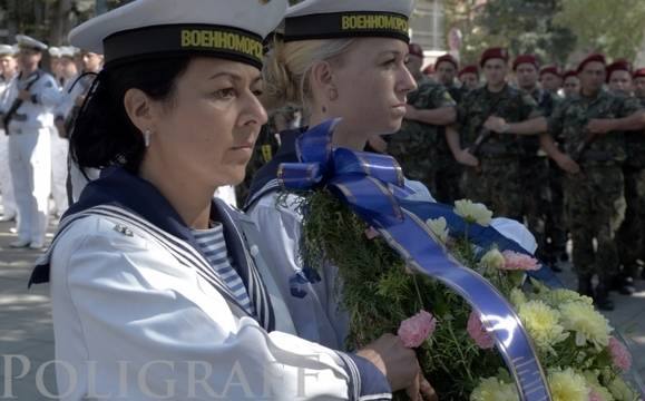Бургас отбелязва Гергьовден с водосвет на бойните знамена и концерт