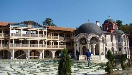 Продават Гигинския манастир на търг с тайно наддаване, заради дълг към КТБ