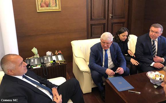 От 1 юни вдигат цените на клиничните пътеки, свързани с детското и майчино здраве