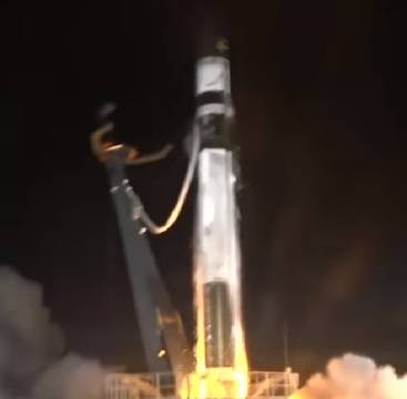 Успех: частната американска ракета Електрон излетя от новозеландския космодрум на п-ов Махия и изведе три спътника в орбита!