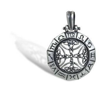 Сребърен медальон с келтски мотиви от Студио Николас