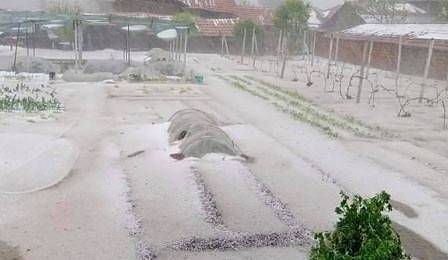 Силна градушка в Западна и Северна България (СНИМКИ)
