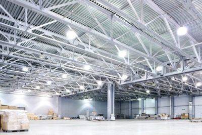 Индустриални LED осветителни тела – помислете за Вашите съоръжения