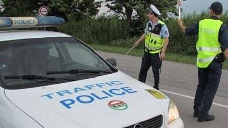 Пътна полиция започва акция по проверка на товарни автомобили и автобуси