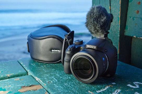 Спечелете фотоапарат Sony DSC-HX400VB от Jacobs 3in1