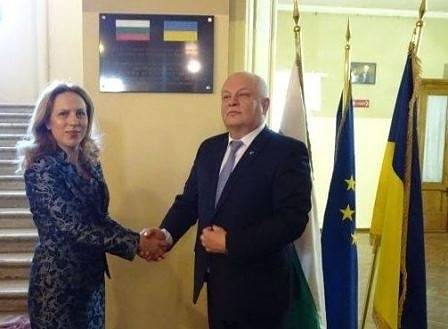 Вицепремиерите Николова и Кубив договориха възстановяване работата на Междуправителствената комисия за икономическо…