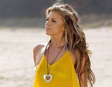 Певицата ЛиЛана и кипърска офшорка ще събират тол таксите