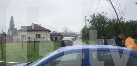 Намериха труп на мъж в къща, на метри от дома на издирвания Стоян Зайков в Костенец