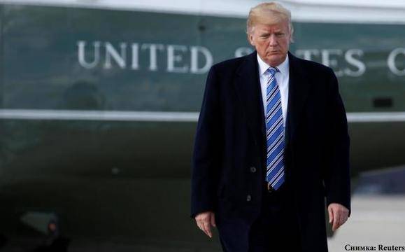 Тръмп с нов удар срещу Huawei