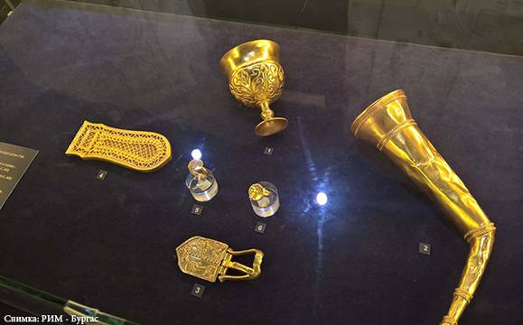 Съкровището на хан Кубрат грее в зала Трезор за Нощта на музеите в Бургас