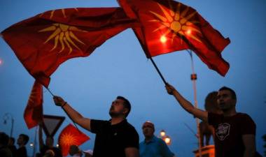 БЕЗ КОМЕНТАР :Набедиха македонски депутат за наркоман. Той: Исках масло от канабис за сестра ми