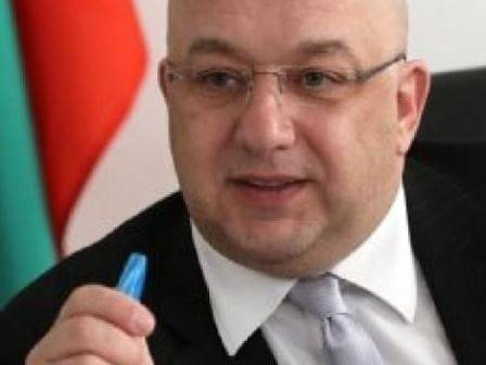 Кралев назначи цялостна проверка на Българската федерация по бадминтон