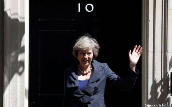 Обединеното кралство в очакване премиерът Тереза Мей да подаде оставка
