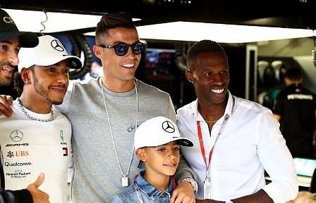 Кристиано Роналдо влезе в бокса на Хамилтън (СНИМКИ)