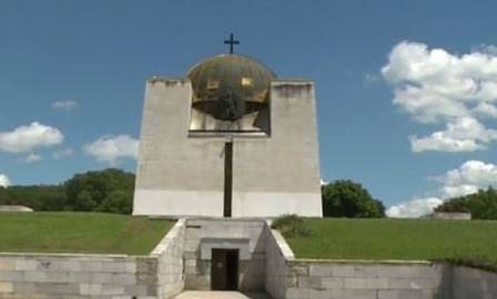 Започна дългоочакваният основен ремонт на Пантеона в Русе