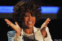 Уитни Хюстън „тръгва“ на холограмно турне