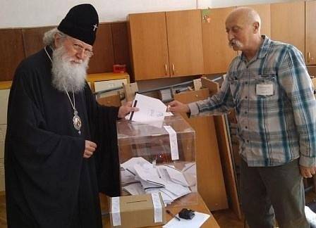 Патриарх Неофит гласува за Европейски парламент