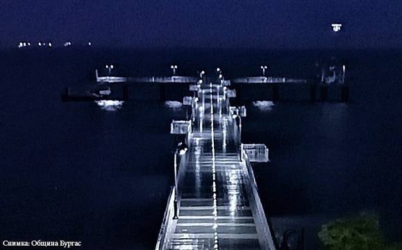 Моста грейна с 12 допълнителни лампи