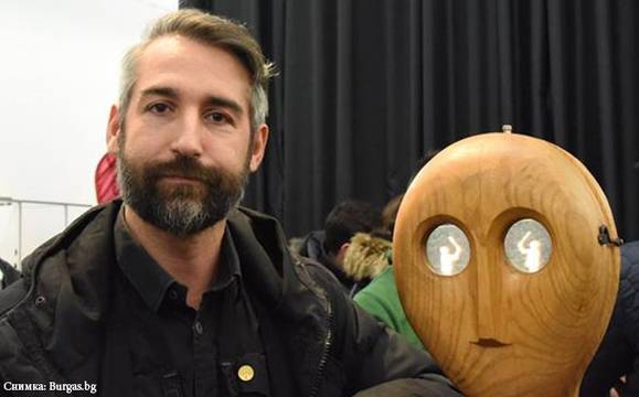 Бургаски художник и сценограф получи почетен знак „Печат на Цар Симеон Велики“